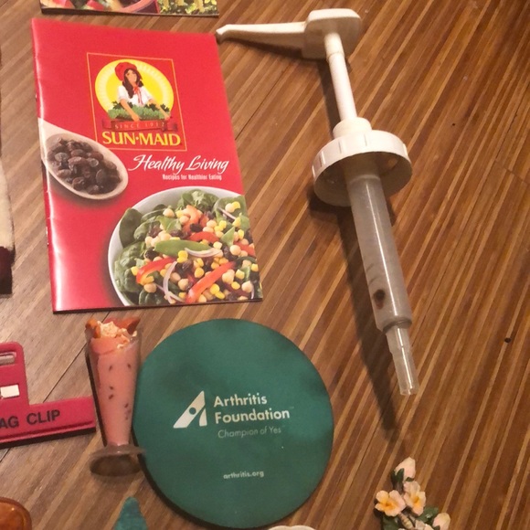 23 kitchen items - Picture 14 of 15